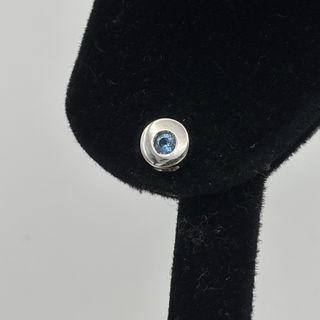 Pendientes de oro 18kt con gema azul