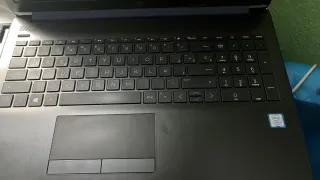 Portátil HP 2017 Azul Marino + Cargador