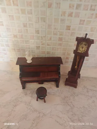 Pianoforte e sgabello miniatura My Doll