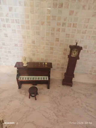 Pianoforte e sgabello miniatura My Doll