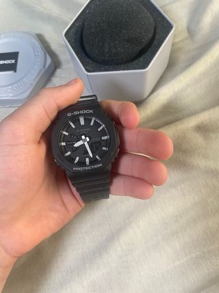 Vendo Casio G-Shock GA-2100 en color negro, modelo