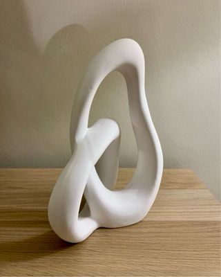 Adorno Abstracto Blanco y Planta Artificial