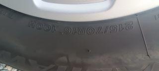 Juego de llantas + Neumáticos Firestone 215/70R16