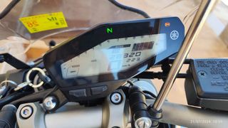 Yamaha MT-09 Negra con Baúl