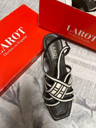 Sandalias LAROT Marrón y Blanco