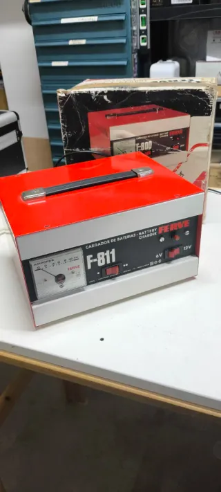 Cargador bateria Ferve  F-811. 6-12v 12A. 350w.