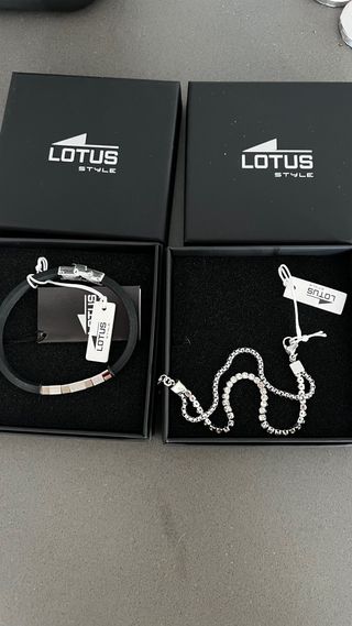 Pulseras Lotus Style Negra y Plateada