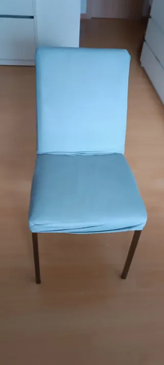 Juego de 4;Silla de comedor para retapizar.