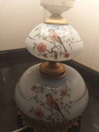 Quinqué de mesa de cristal y metal