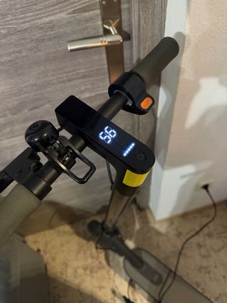 Patinete eléctrico negro