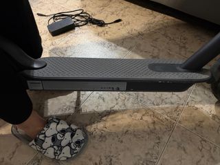 Patinete eléctrico negro