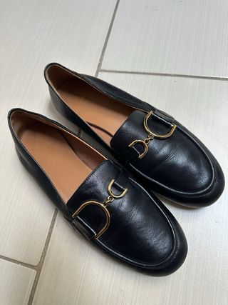 Ballerine nere Geox con fibbia dorata 60€ taglio41