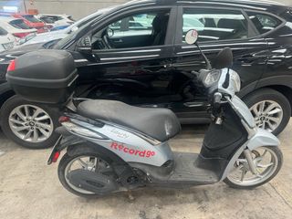 Piaggio Liberty 125 Plata