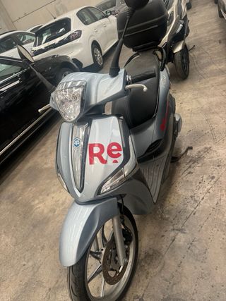 Piaggio Liberty 125 Plata
