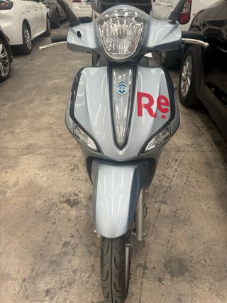 Piaggio Liberty 125 Plata