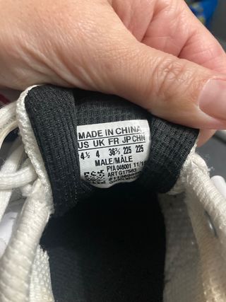 Zapatillas Halterofilia Adidas Blancas y Rojas