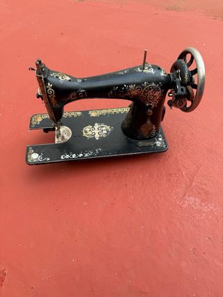 Máquina de coser Singer antigua
