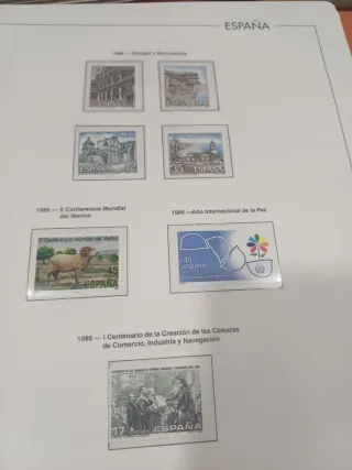 3 Álbumes de sellos de varios años