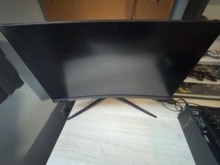 MSI Optix G24 Series Pantalla Curva