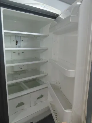 Frigorífico DAEWOO (nofrost)