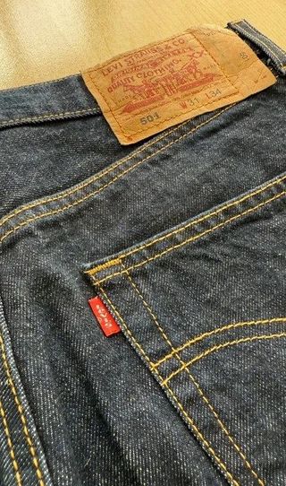 Calças Levi's W31 L34 Novas