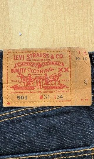 Calças Levi's W31 L34 Novas