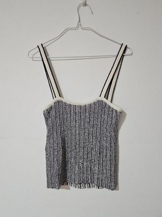 Top punto Zara T. M - Nuevo con etiqueta