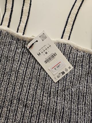 Top punto Zara T. M - Nuevo con etiqueta