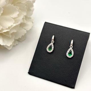 Pendientes de oro 18kt con esmeraldas y circonitas