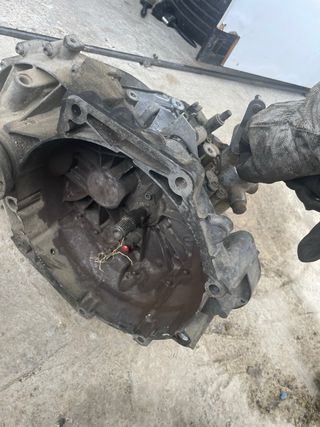 Caja Cambio VW Caddy 5 Velocidades