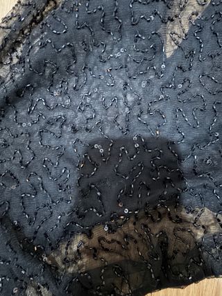 Top Bershka abalorios negro talla S