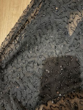 Top Bershka abalorios negro talla S