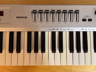 Teclado MIDI Midiplus 49 Origin USB