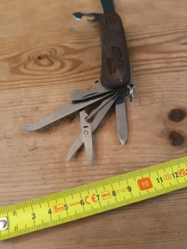 Navaja Victorinox Delemont Eco Wood 150 Años