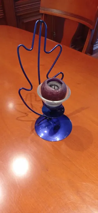 Figura portavelas decorativa hoja azul 25cm