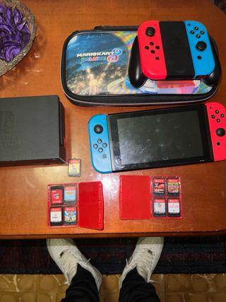 Nintendo Switch Rojo y Azul