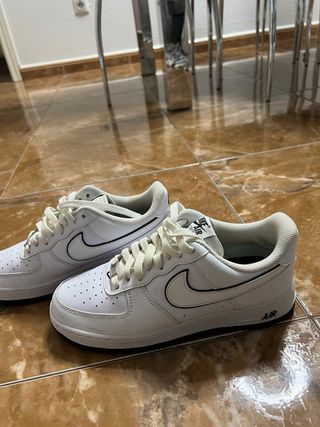 Nike Air Force 1 Blancas y Negras