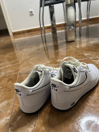 Nike Air Force 1 Blancas y Negras