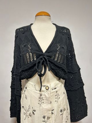 Conjunto Crochet Negro y Falda Estampada Talla XL