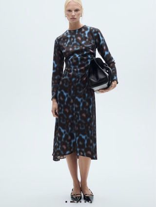 Vestido largo estampado talla s, sin estrenar.