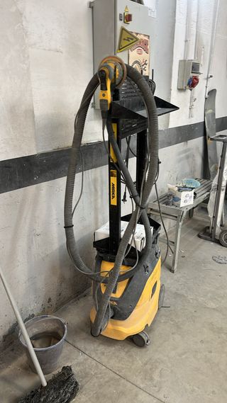 Lijadora Mirka con aspirador