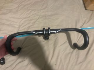 Manillar aero Vision Trimax y Potencia FSA