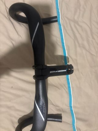 Manillar aero Vision Trimax y Potencia FSA