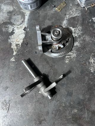 Bultaco Mercurio Selector y uñas