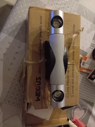 Lámpara LED WECUS Plata y Negra