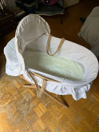 Cesta moisés mimbre con soporte