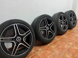 Llantas con neumáticos Mercedes-Benz