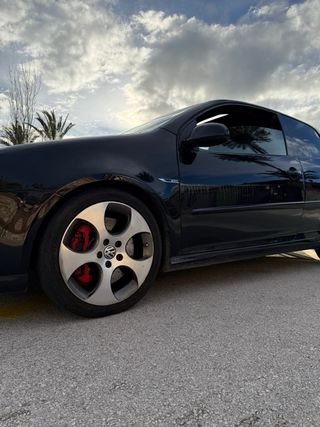 Volkswagen Golf GTI MK5