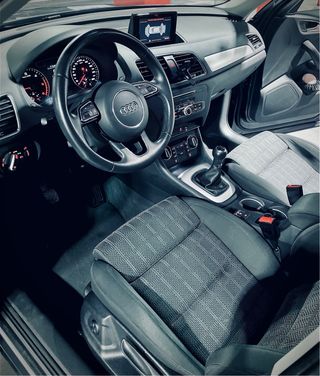 Audi Q3 Black Line S-Line con 80.000km.