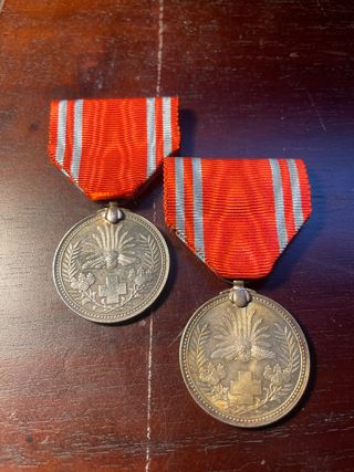 Lote 2 Medallas Cruz Roja Japonesa